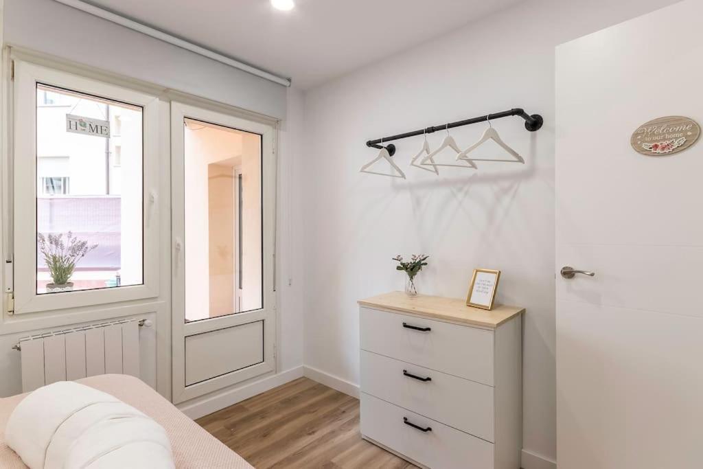 Apt In The Old Town With Cool Terrace!! Private Parking Bilbao Exterior foto